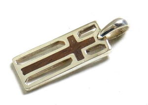 �y�V���o�[�X�Q�T�z�E�b�h�E�N���X�̃v���[�g�y���_���g[mp083]