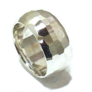 �V���o�[�X�Q�T�E�Ɩڂ̍b�ۃ����O[sr0161]