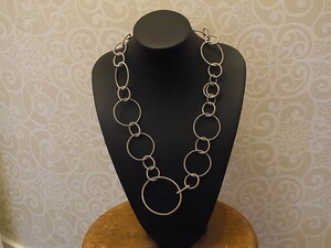 la mollla�X�e�����X�R�C���̑召�����O�̃����O�l�b�N���X(�t�����X[la-oh]